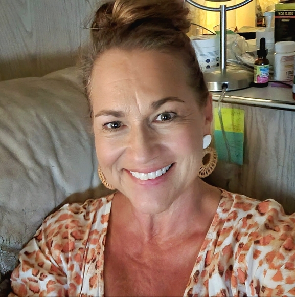 Meet your Posher, Kitrina - Picture 2 of 7